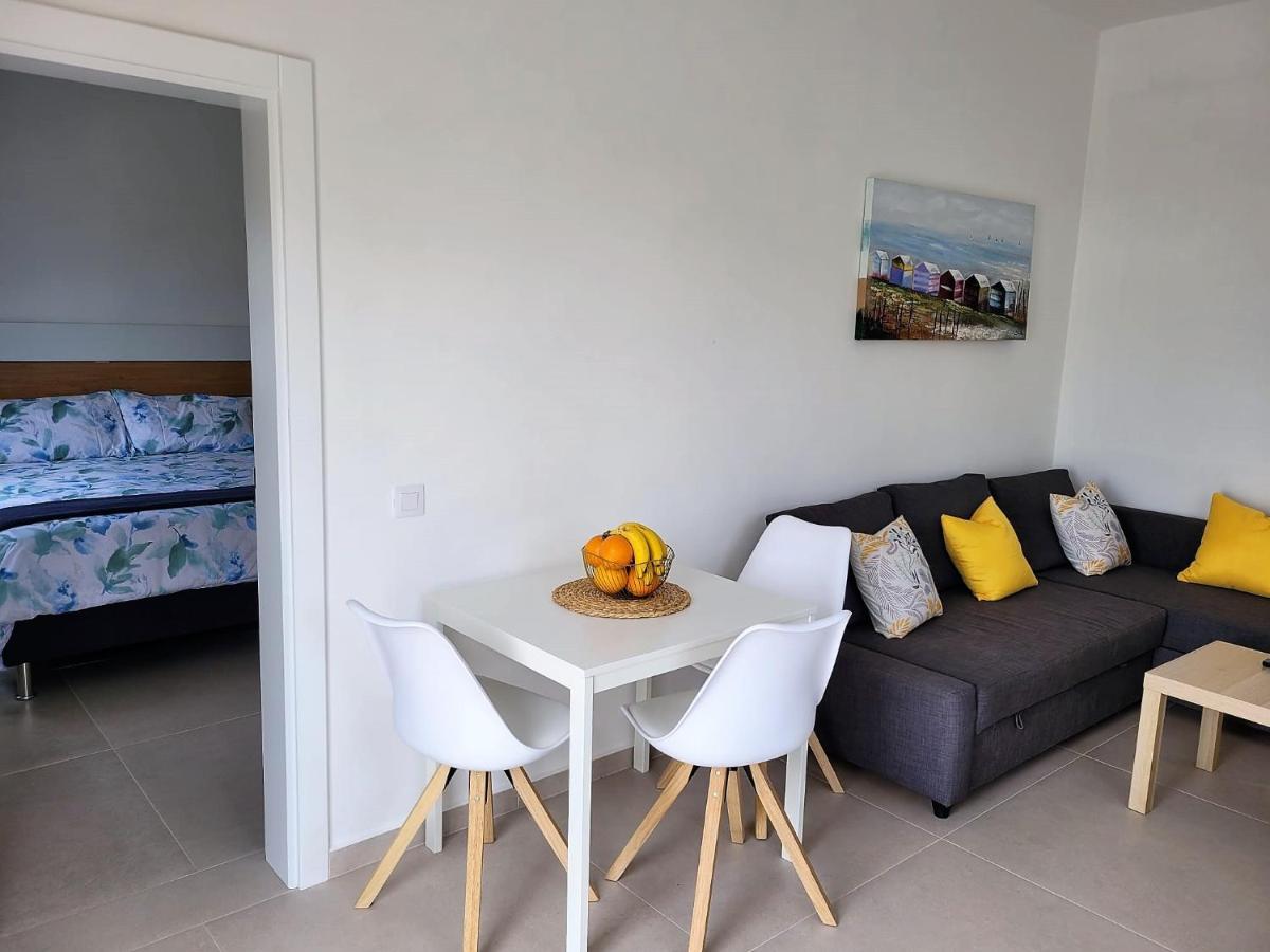 Apartamentos Falcon Tinajo Luaran gambar