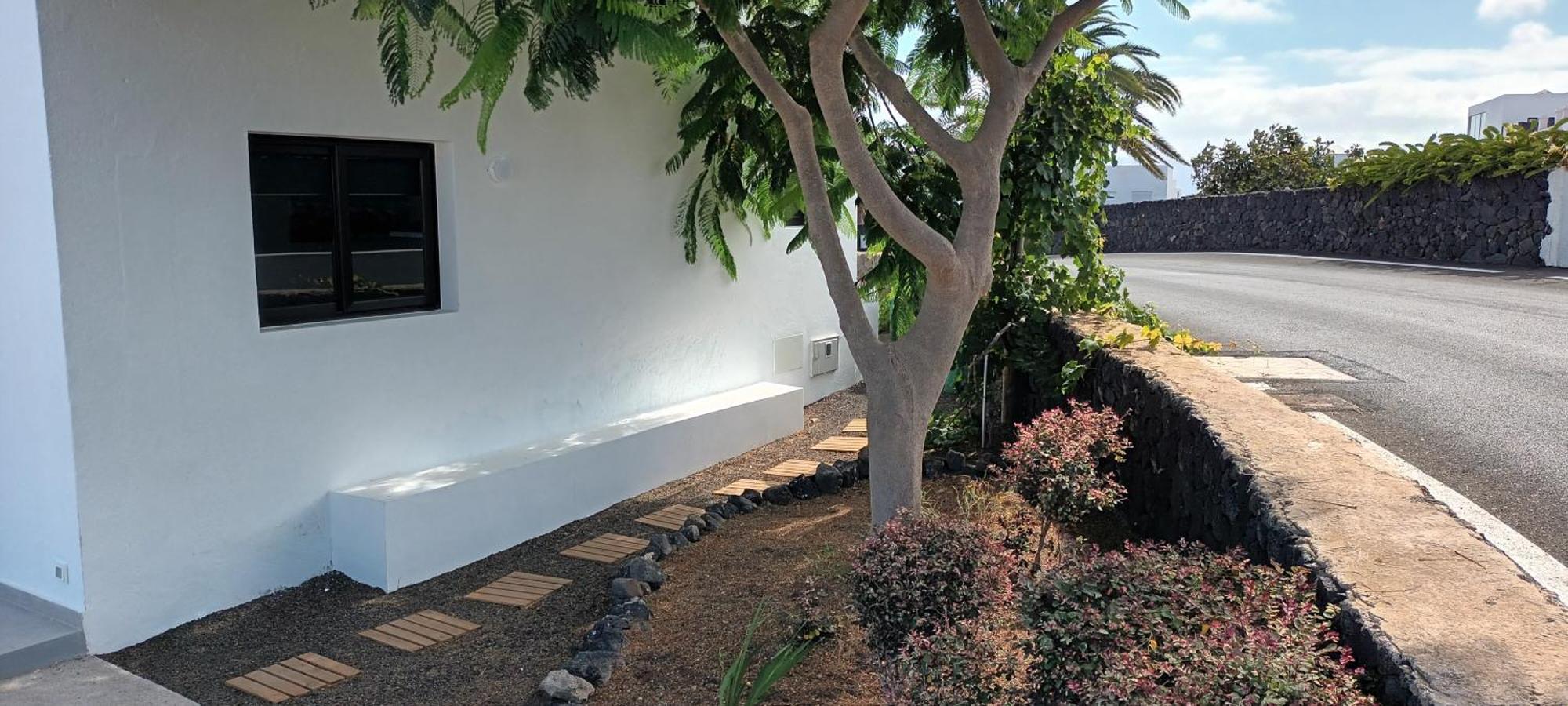 Apartamentos Falcon Tinajo Luaran gambar